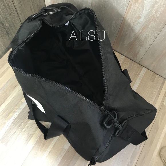 Converse Sport Duffel Large Black AUTHENTIC - Picture 7 of 8